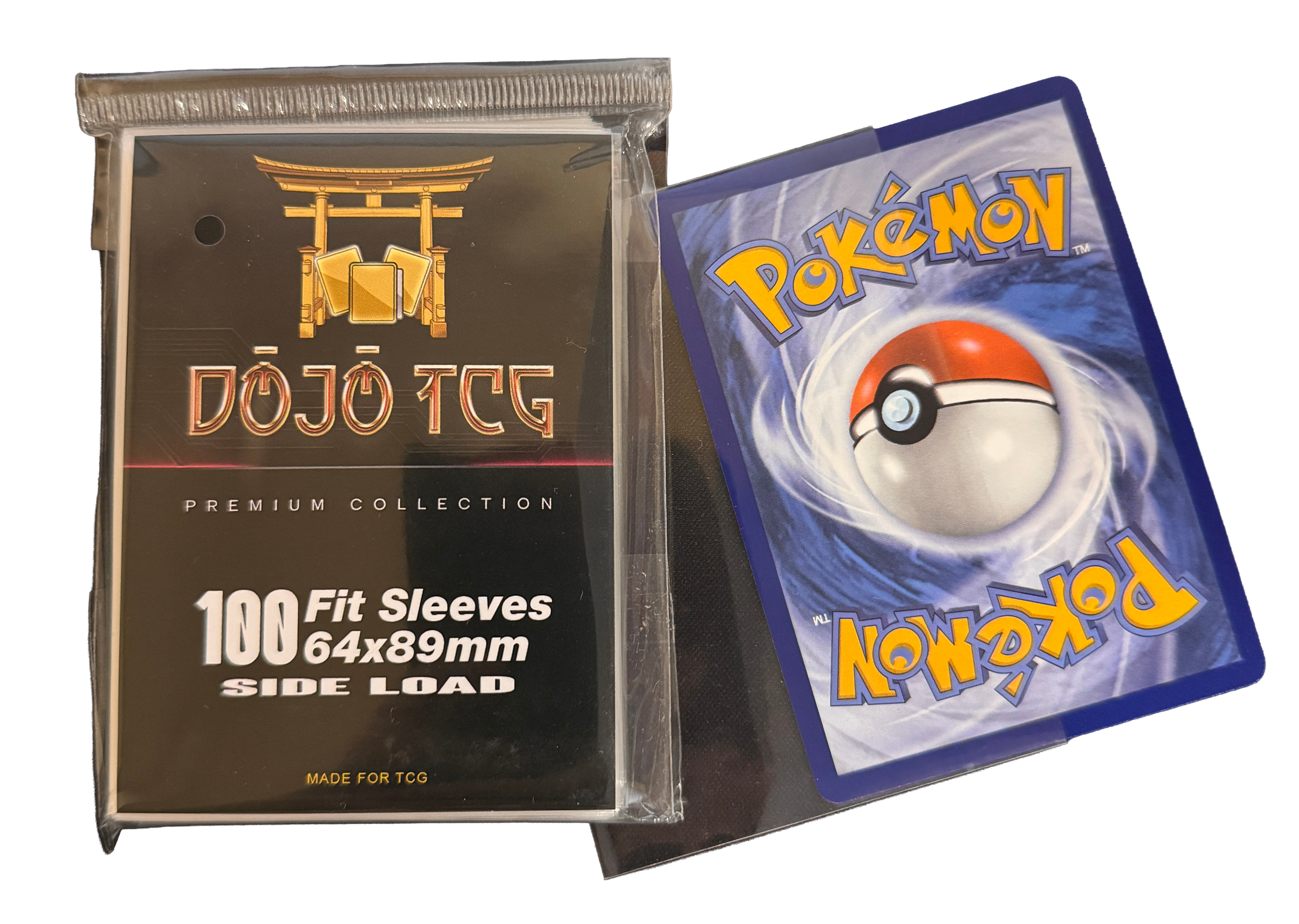 Sleeve Dojo TCG Premium, Ajustement parfait 64x89mm Side Load (x100), protège-cartes (sleeve) pour cartes Pokémon